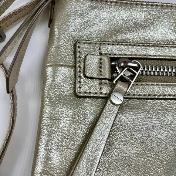 Fossil Gold Metallic Soft Zip Leather Crossbody - EUC - Picture 9 of 12